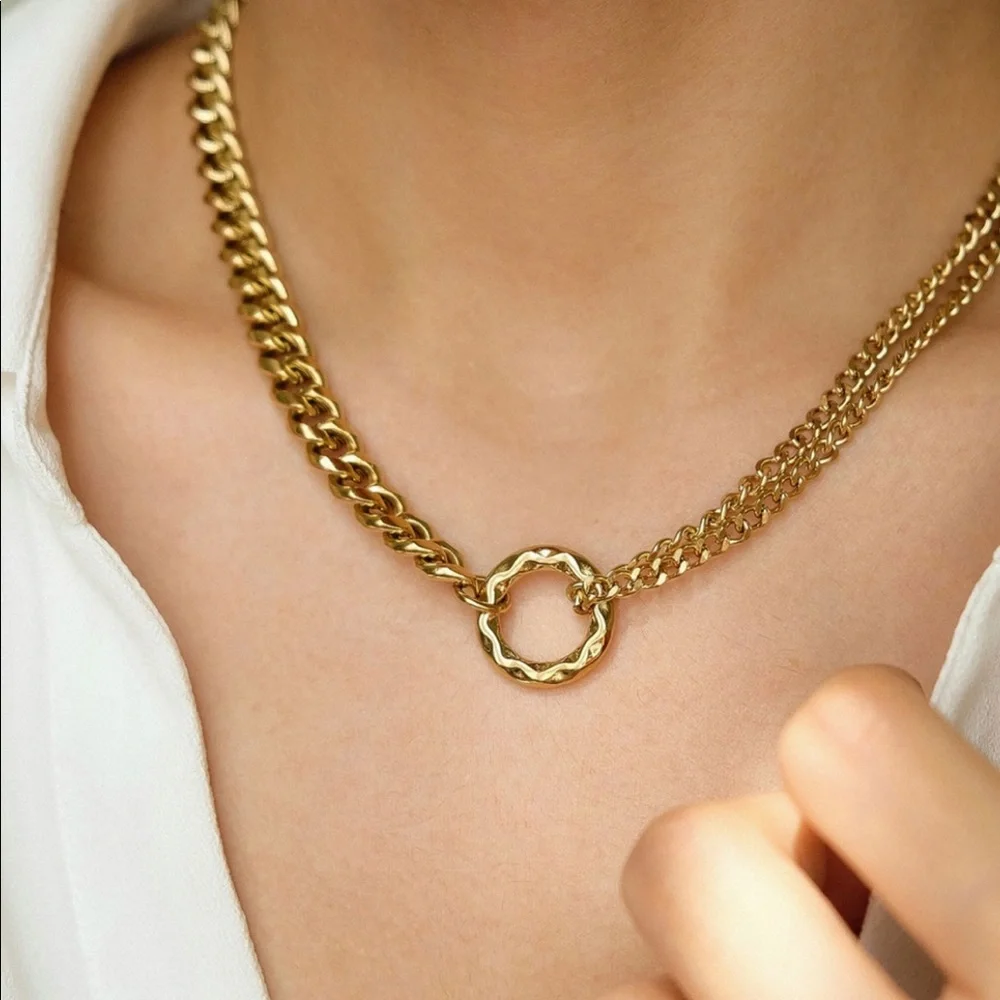 Double Round Chain Necklace | Gold Plated Stainless Steel - Picture 3 of 4